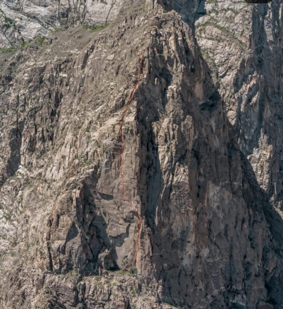 topo of Bitan Fissure trad climbing karimabad Hunza